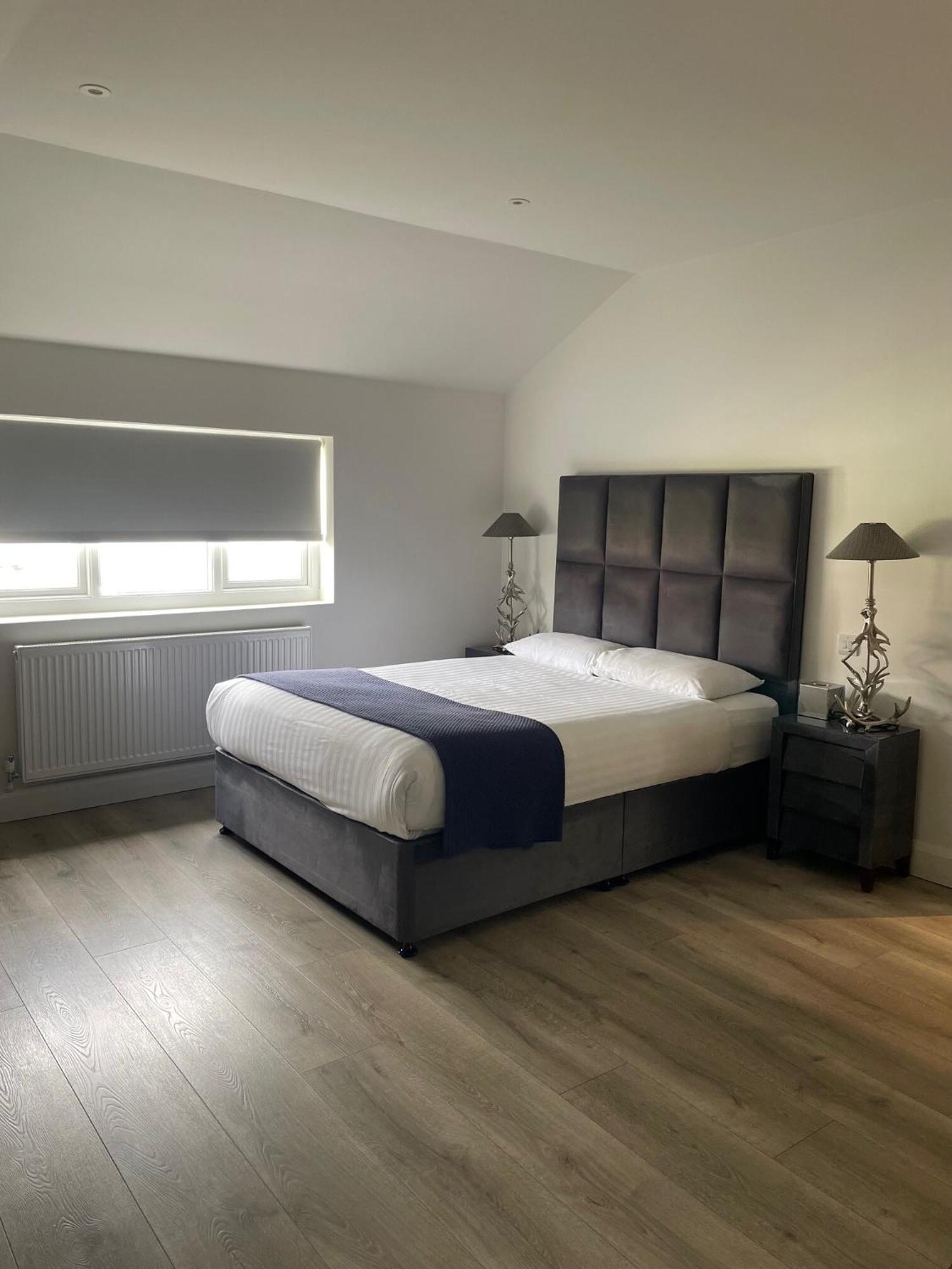 Hotel Nap Inn Барнет Екстериор снимка